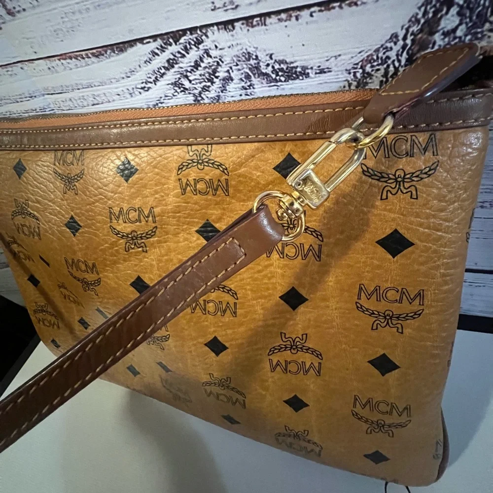 MCM Visetos Monogram Shoulder Bag - Picture 4 of 12